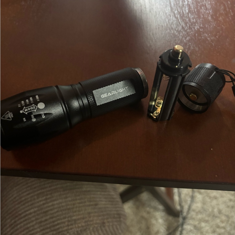 Flashlight - Picture 5 of 6
